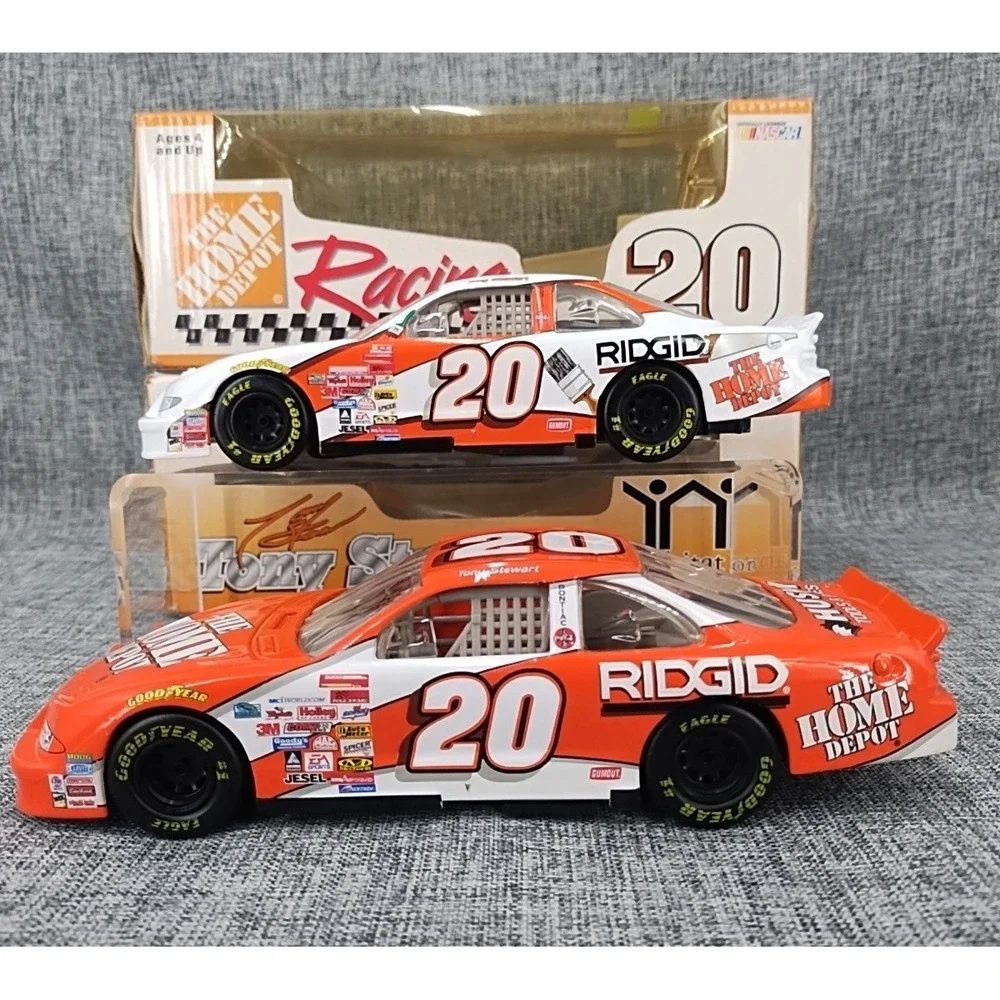 1:24 Action Diecast 1999 Nascar #20 Tony Stewart Home Depot Habitat Set of 2